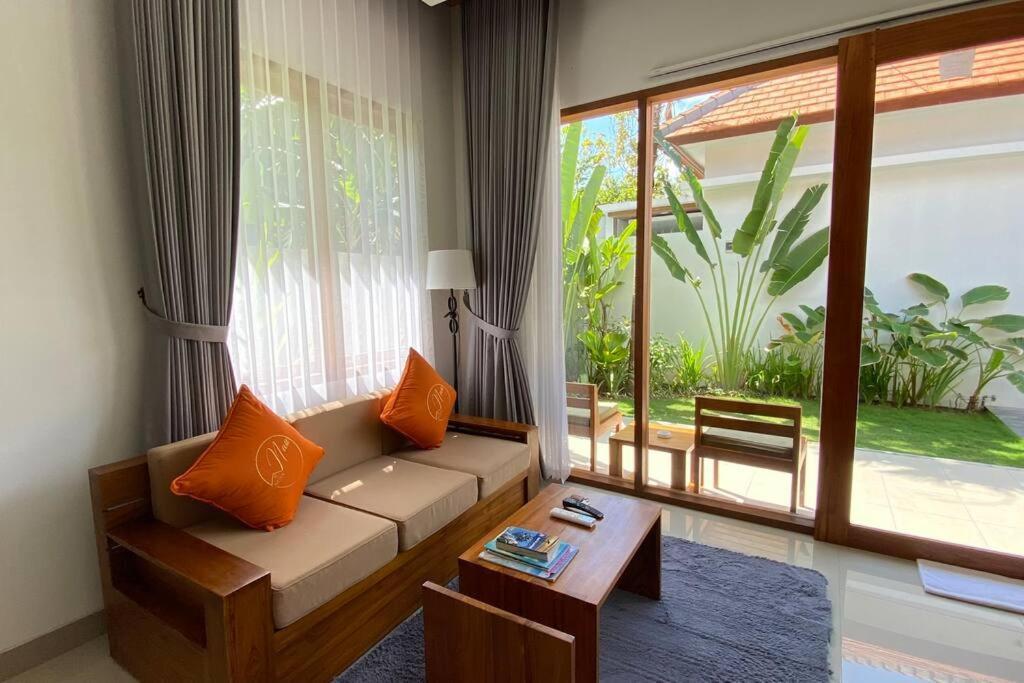 Nau Nusa Villa Batununggul المظهر الخارجي الصورة
